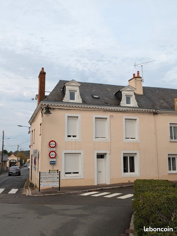 Maison 5 pièces 122 m² · à Changé · 122 m² · 800 €/mois