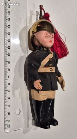 Quelle couleur de cheveux met en valeur des yeux bleus