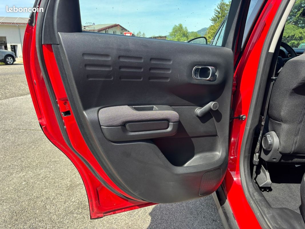 CITROEN C3 AIRCROSS PureTech 82 BVM5 Live (image 14)