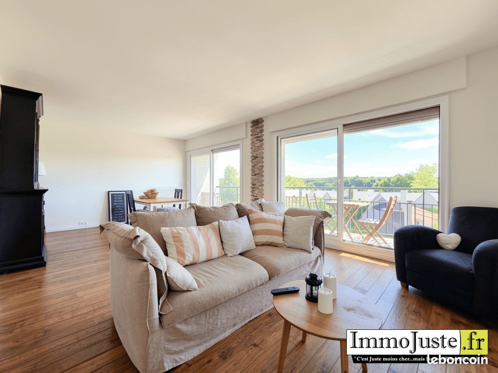 Appartement 3 pièces 82 m² · à Les Essarts-le-Roi · 82 m² · 260 000 €