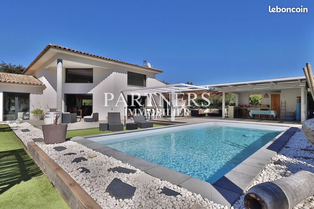 Maison 5 pièces 176 m² · à Aix-en-Provence · 176 m² · 1 195 000 €