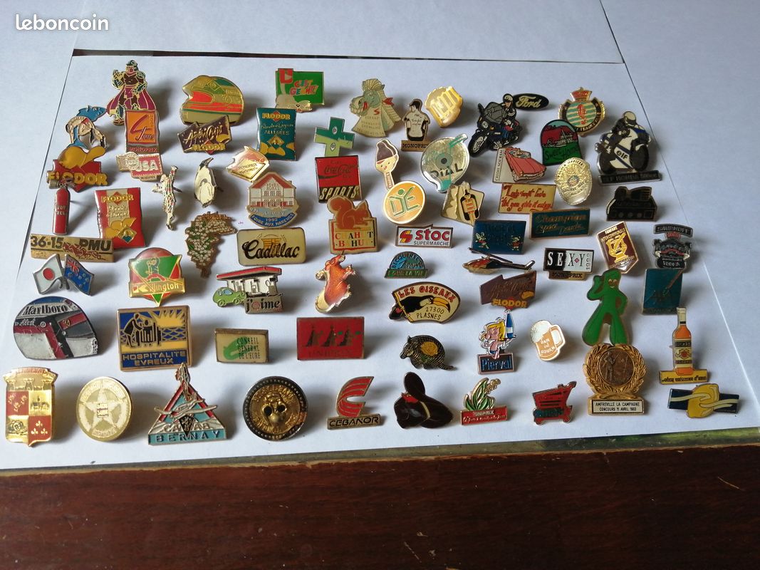Lots de 72 pin's de divers modèles (image 1)