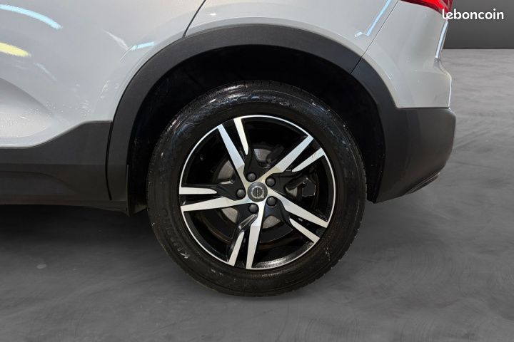VOLVO XC40 D3 AWD AdBlue 150 ch Geartronic 8 R-Design Garantie 12 mois (image 16)