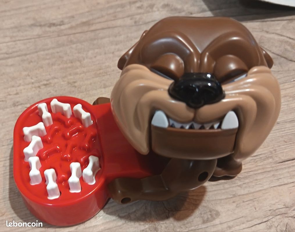 Pack De 2 Jeux De Voyage Goliath – Croc Dog Et Mots Mêlés – Pour S’amuser En Route