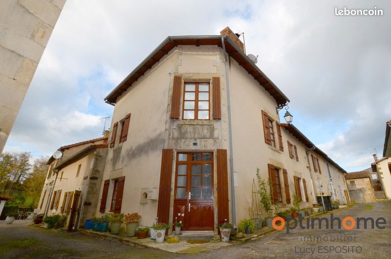 Maison de village 6 pièces 187 m² - Épenède 16490 (image principale 1)
