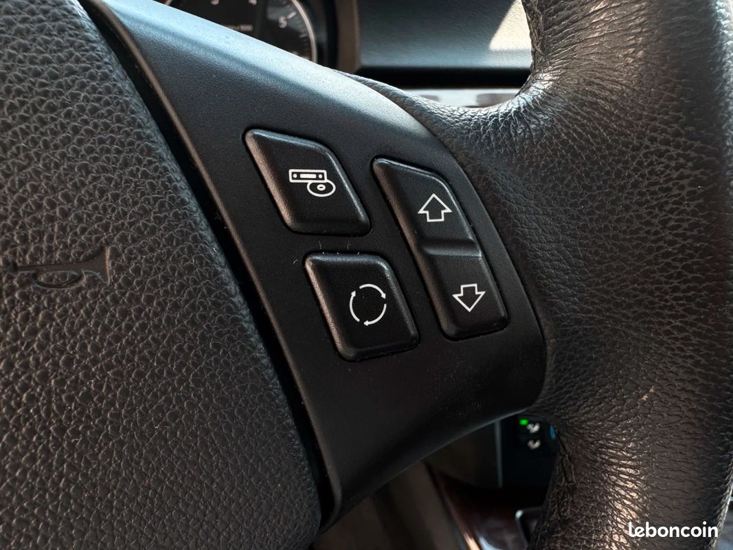 BMW SERIE 3 E90 318i 143ch (image 15)