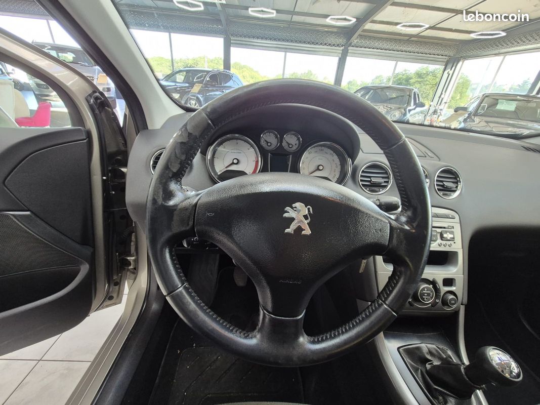 Peugeot 308 1.6 HDI 92 cv (image 10)