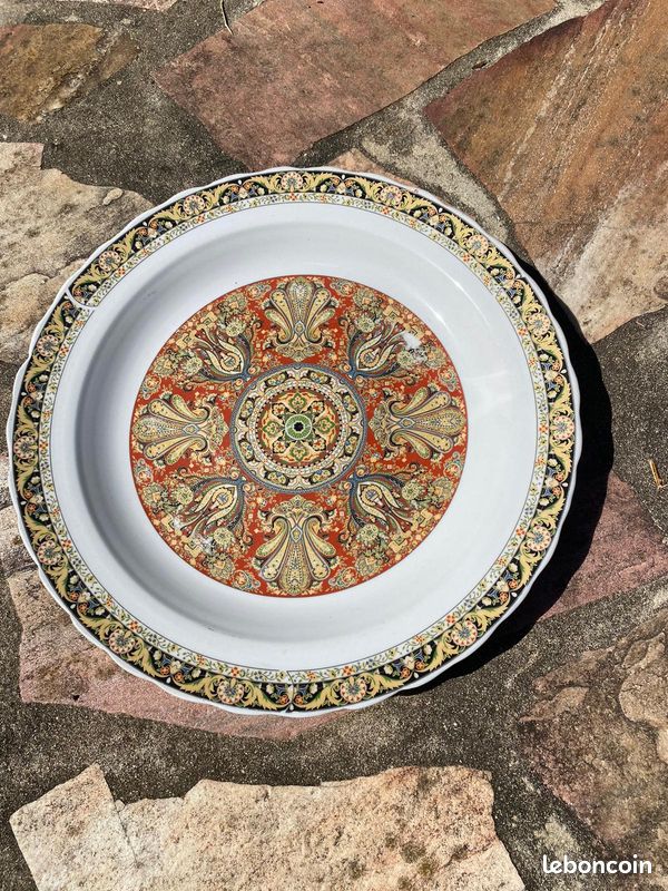 Assiette en porcelaine chinoise (image 1)