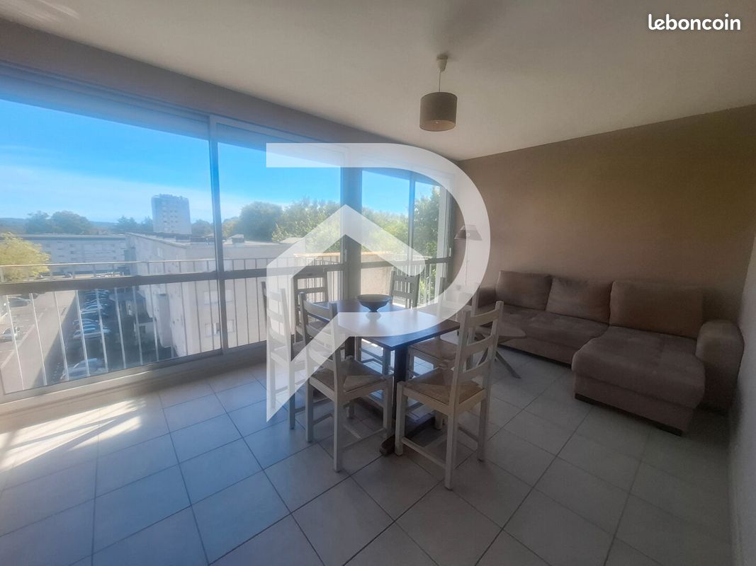 Appartement 3 pièces 57 m² · à Mourenx · 57 m² · 65 000 €