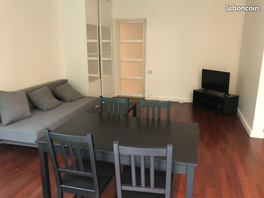 Appartement 3 pièces 80 m² · à Cergy · 80 m² · 550 €