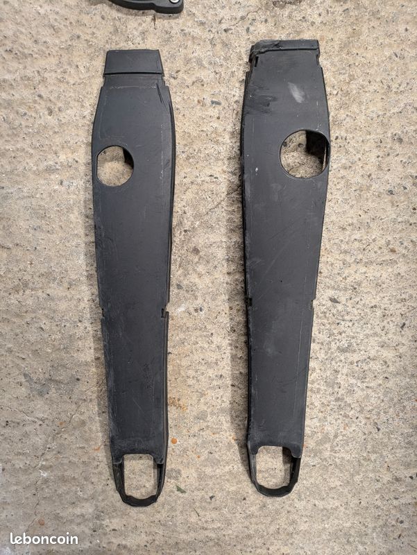 Protection de chaîne de moto – Rouleau de bras oscillant pour empêcher la chaîne de glisser | Housse de protection arrière pour bras oscillant de protection de chaîne, ajustement précis