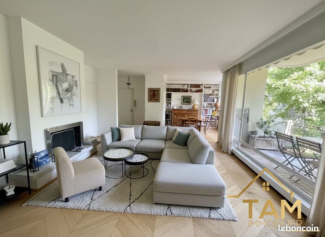 Appartement 5 pièces 112 m² · à Marnes-la-Coquette · 112 m² · 639 000 €