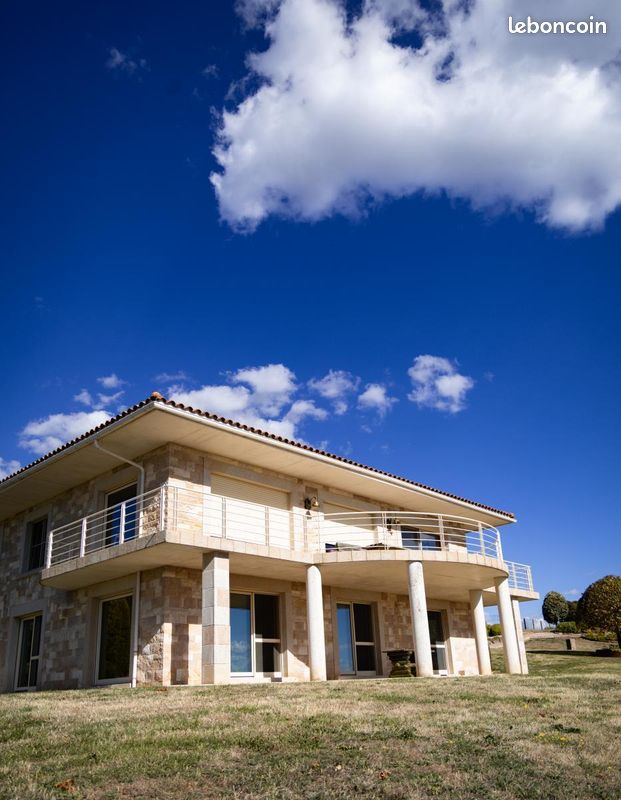 Maison 346 m² · à Clavières · 346 m² · 960 000 €