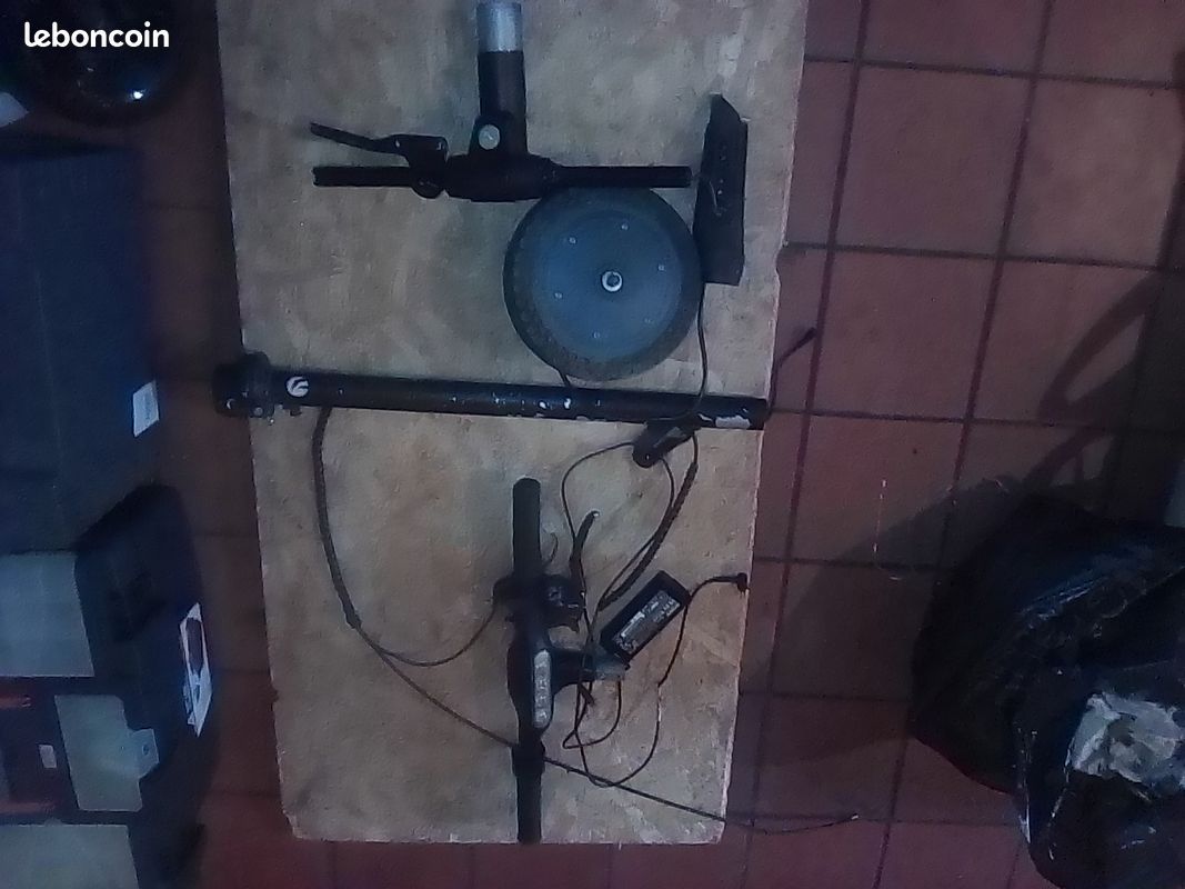 Pièce détachée trotinette électrique (image 1)