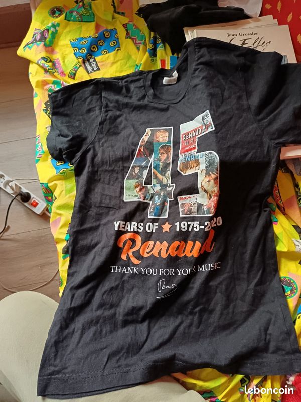 T-shirt Homme Gildan Gris - Taille M - Neuf Sans étiquette - Coupe Régulière - Fabriqué En Haïti