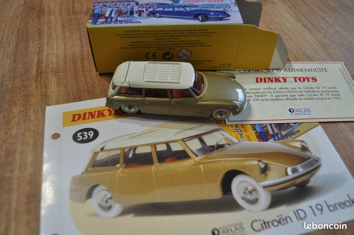 Atlas-Dinky Toys - 1:43 - 2 modèles Citroën DS ID 19 break