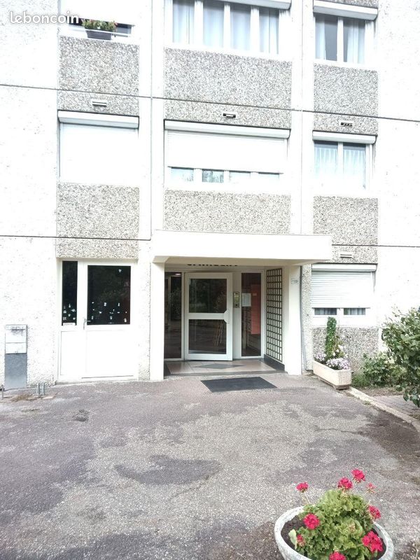Appartement 3 pièces 81 m² · à Caudebec-lès-Elbeuf · 81 m² · 115 500 €