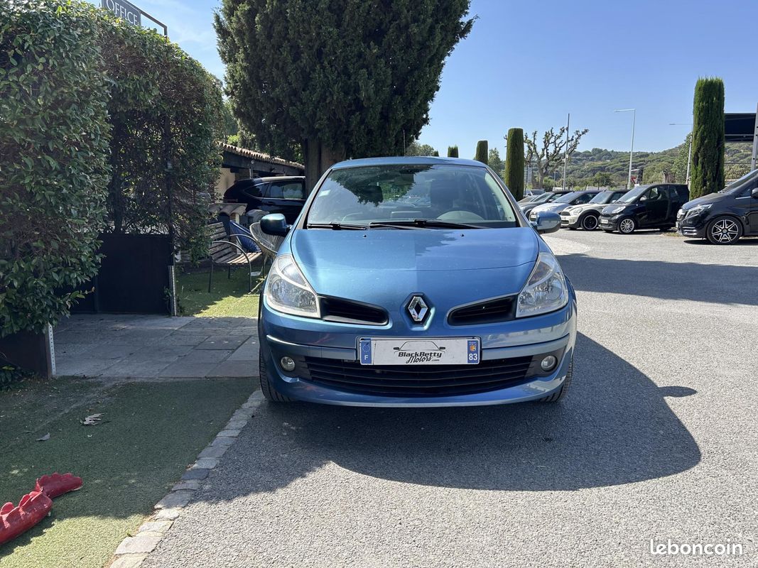 RENAULT CLIO 1.6i 16V - 110 - BVA Euro 5 III BERLINE Exception TomTom PHASE 2 (image 4)