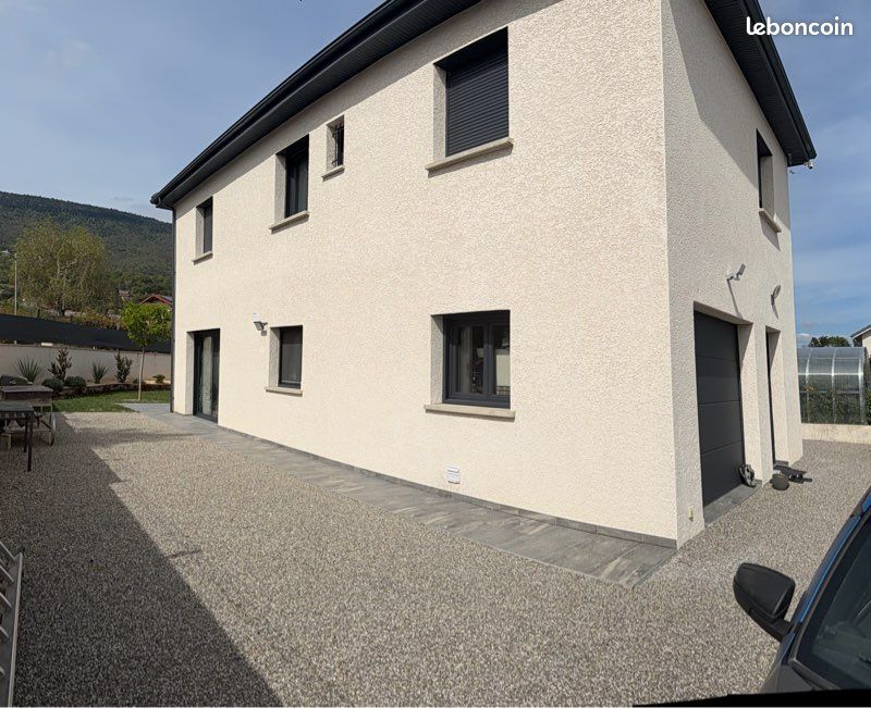 Maison 5 pièces 136 m² · à Péron · 136 m² · 680 000 €