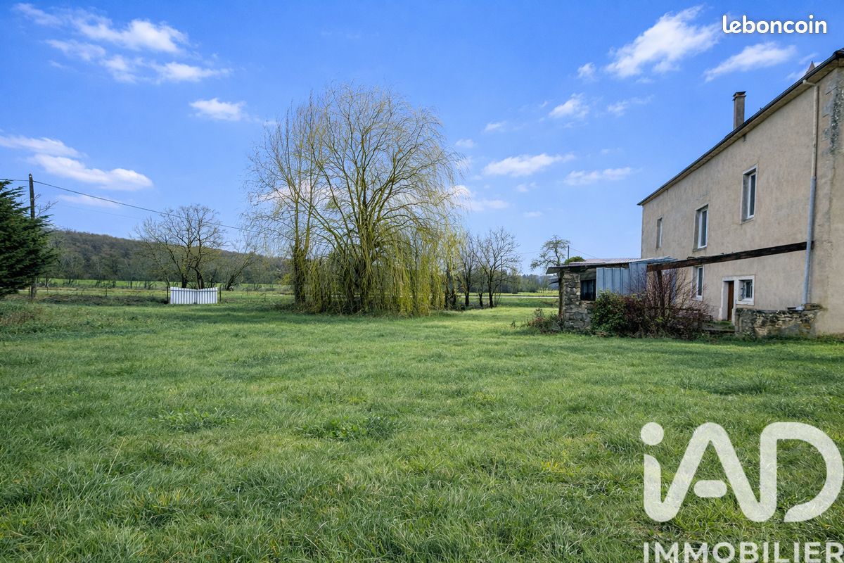 Maison 5 pièces 246 m² · à Void-Vacon · 246 m² · 279 000 €