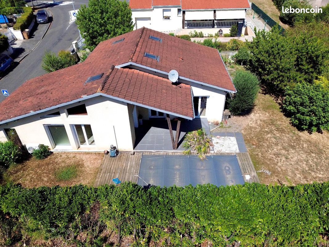 Maison 7 pièces 136 m² · à Auch · 136 m² · 235 000 €