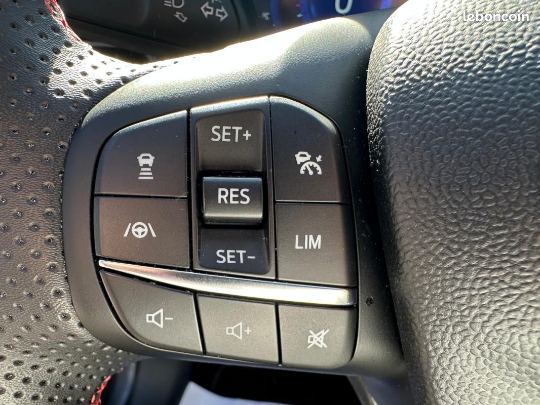 Ford Puma 1.0 EcoBoost 155 ch mHEV S&S Powershift ST-Line - 5P (image 12)