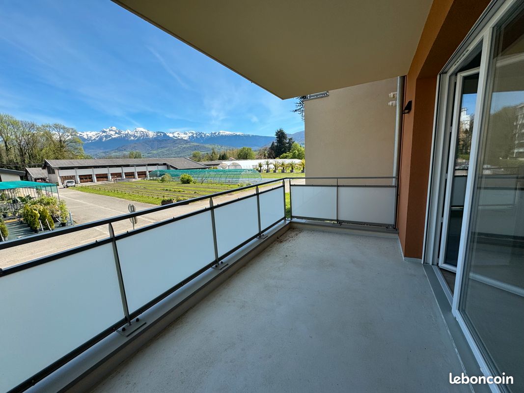 Appartement 2 pièces 45 m² · à Saint-Martin-d'Hères · 44,8 m² · 650 €/mois