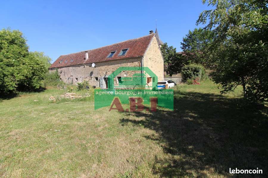 Maison 4 pièces 148 m² · à Brinon-sur-Beuvron · 148 m² · 109 000 €