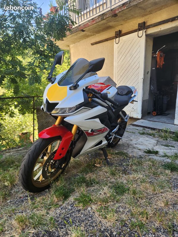 Yamaha r125 60th anniversary (image 1)
