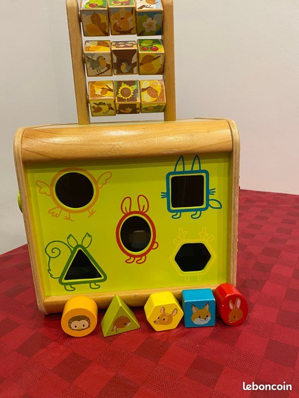 Cube d activité en bois nature et découverte (image 4)