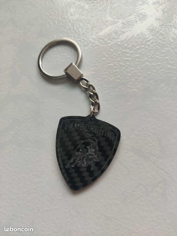 Porte clé Lamborghini en Carbone (image 3)