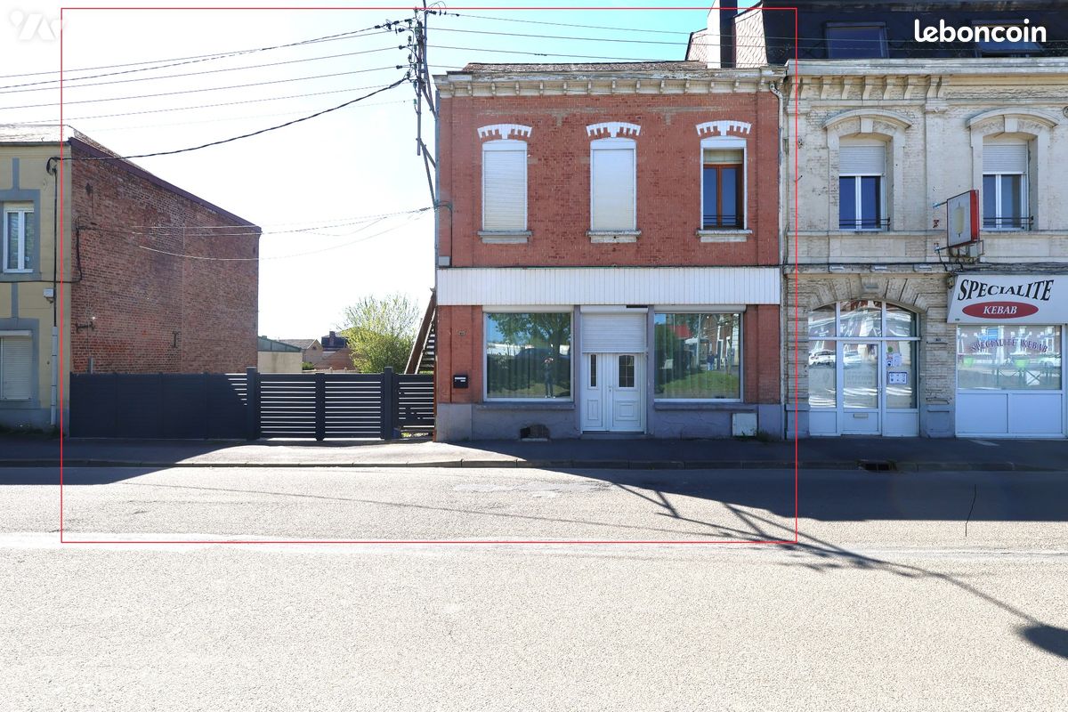 Maison 11 pièces 185 m² · à Fourmies · 185 m² · 136 000 €