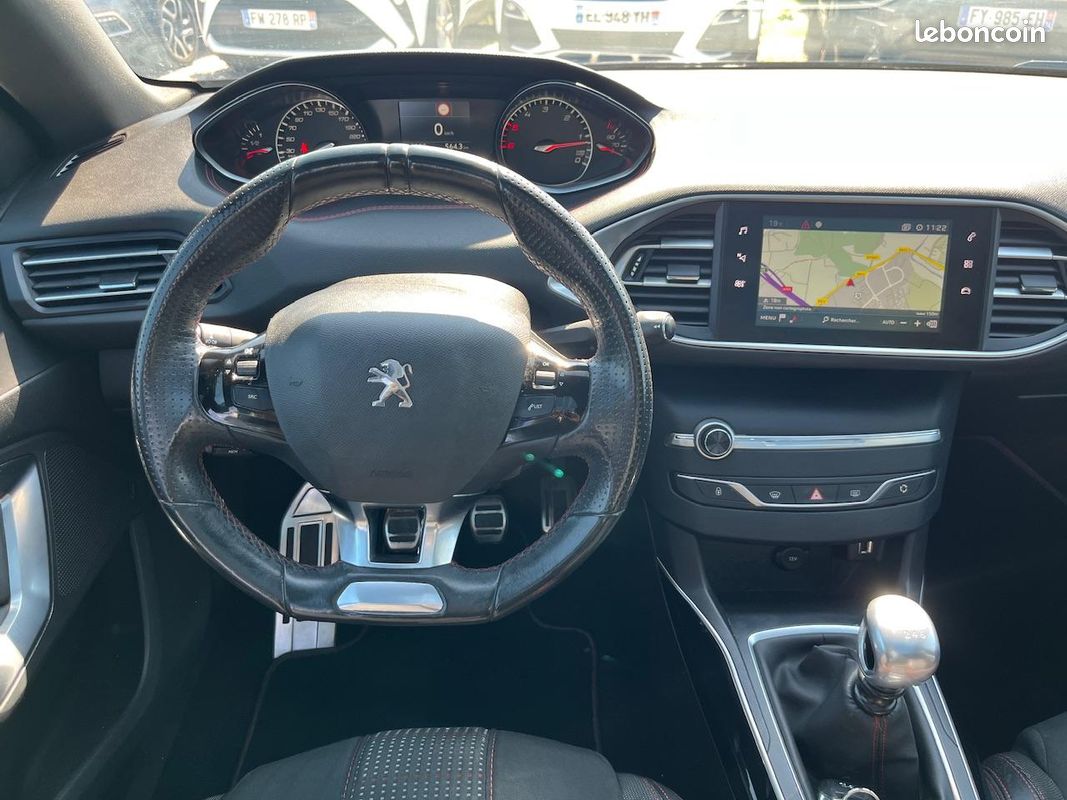 PEUGEOT 308 1.5 BlueHDi -GT Line 1ERE MAIN/ CAMERA / TOIT PANORAMIQUE / CARPLAY ANDROID AUTO (image 12)