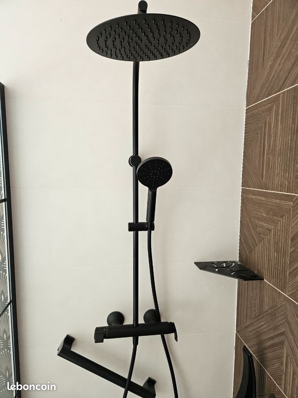 Mitigeur douche noir (image 1)