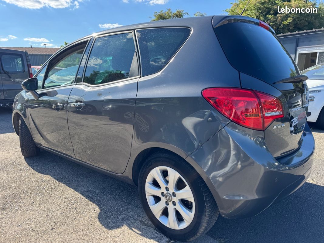 Opel Meriva 1.7CDTi 110CH FAP Connect Pack (image 3)
