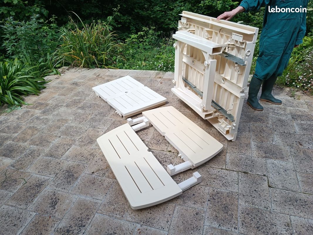 Grande table de jardin en polypropylène, très solide (image 5)