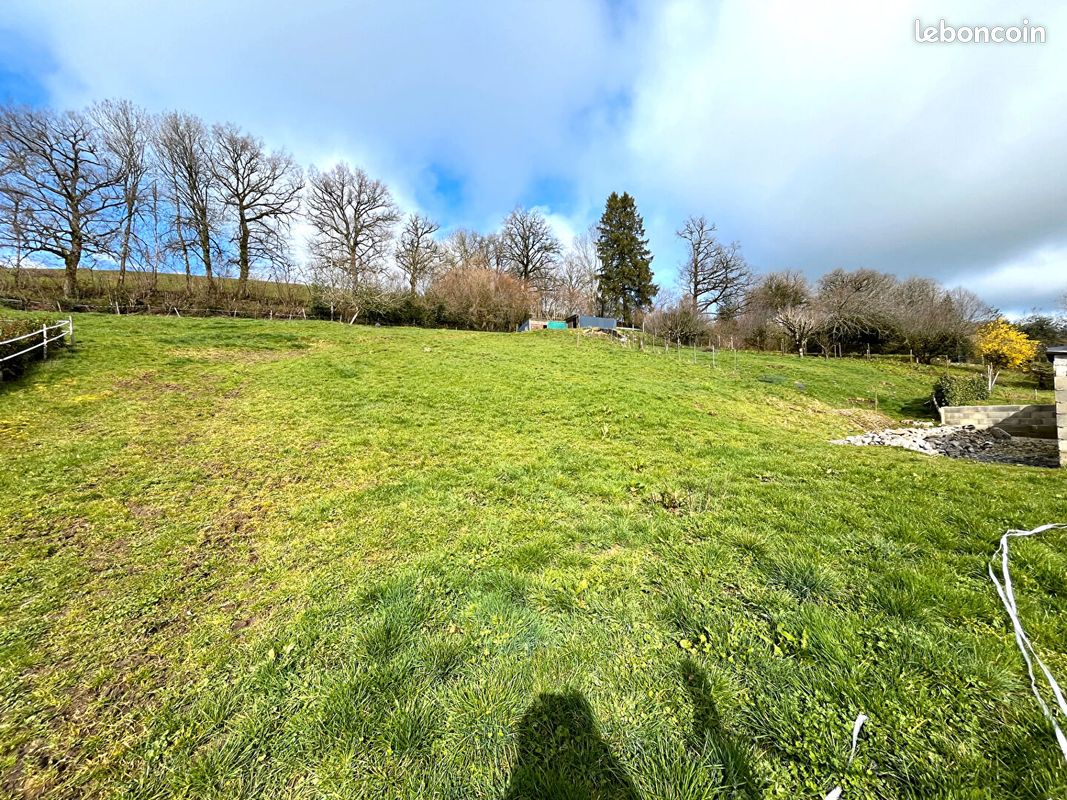 Terrain 950 m² · à Crandelles · 950 m² · 42 900 €