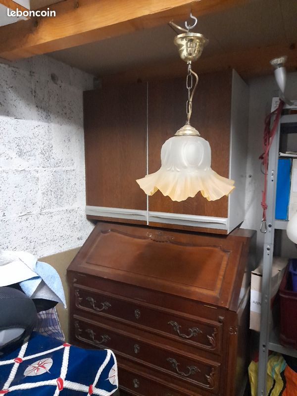 Lustre (image 1)