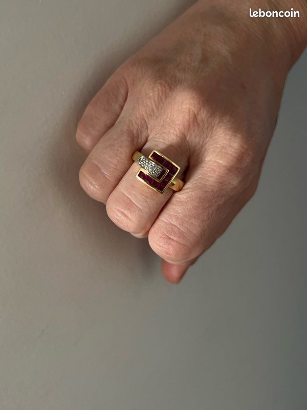 Bague Guy Laroche Plaqué Or - Taille 54, Neuve Avec étiquettes, Couleur Dorée