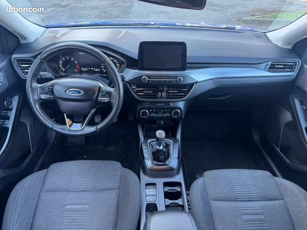 FORD FOCUS SW 1.0 EcoBoost 125 SS ST Line (image 8)