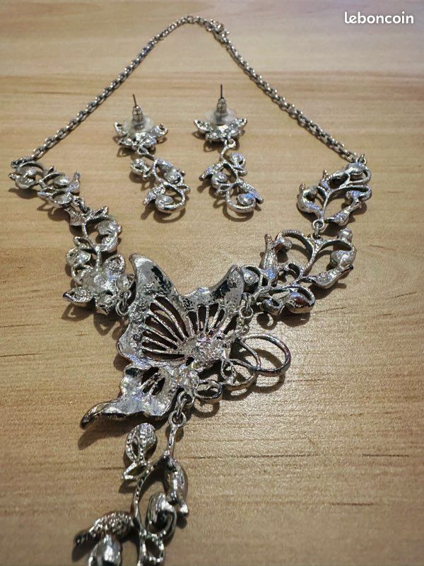 Nouveaux ensembles collier et boucles d'oreilles Paparazzi