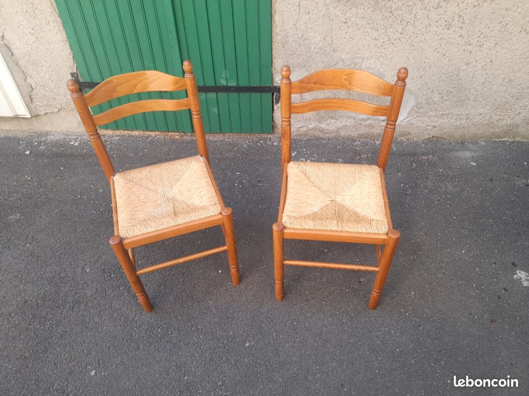 Lot de 2 chaises en bois (image 1)