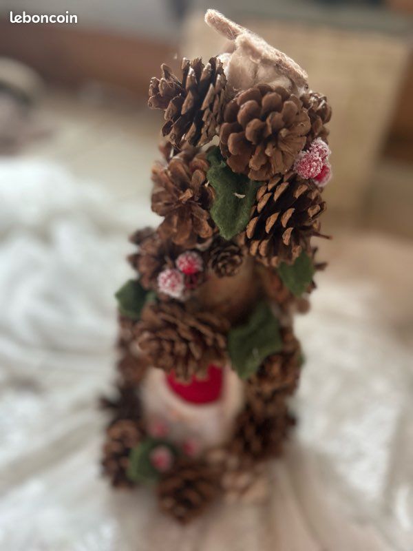 Décoration de Noël - Sapin en pomme de pin (image 3)