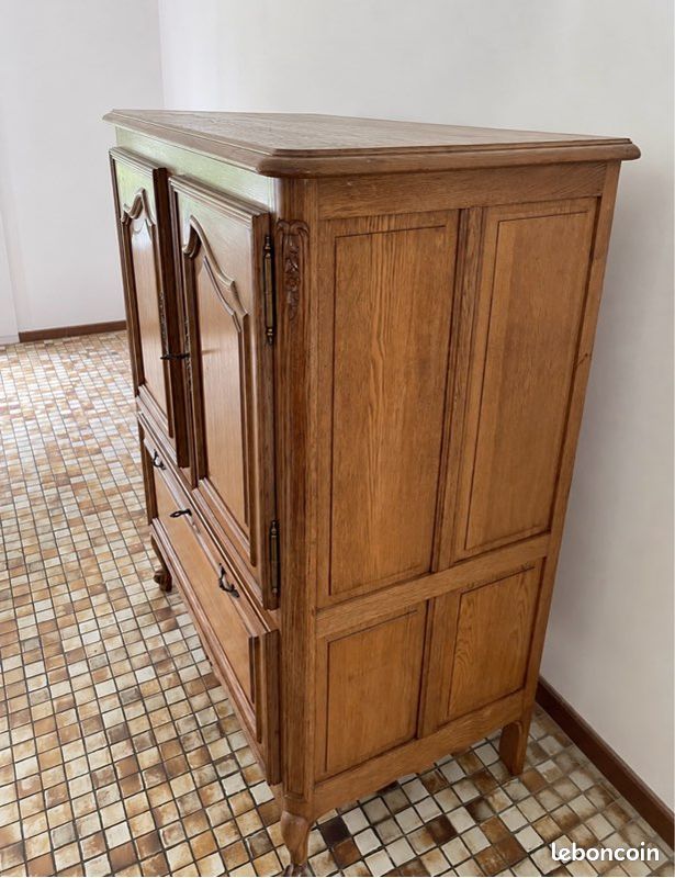 Superbe meuble de rangement en chêne massif – Style Louis XV / Campagnard (image 2)