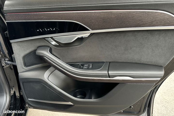 AUDI A8 IV 60 TFSIE 449 AVUS QUATTRO TIPTRONIC 8 340Ch Garantie 12 mois (image 18)