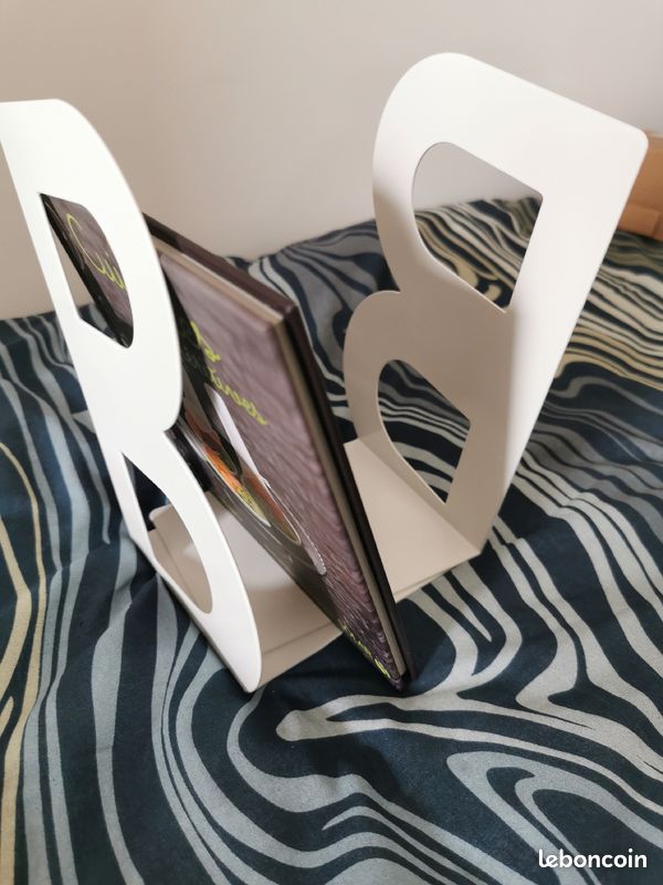 Serre livres (image 1)