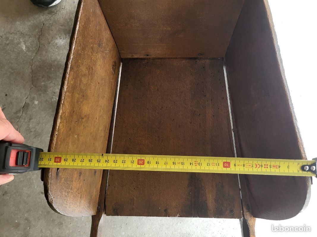 Petite brouette en bois décoratif (image 9)