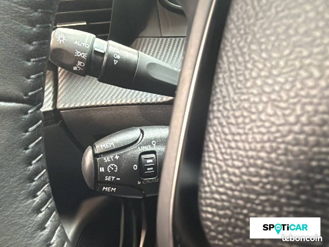 PEUGEOT 2008 Electrique 54 kWh 156 ch Style (image 22)