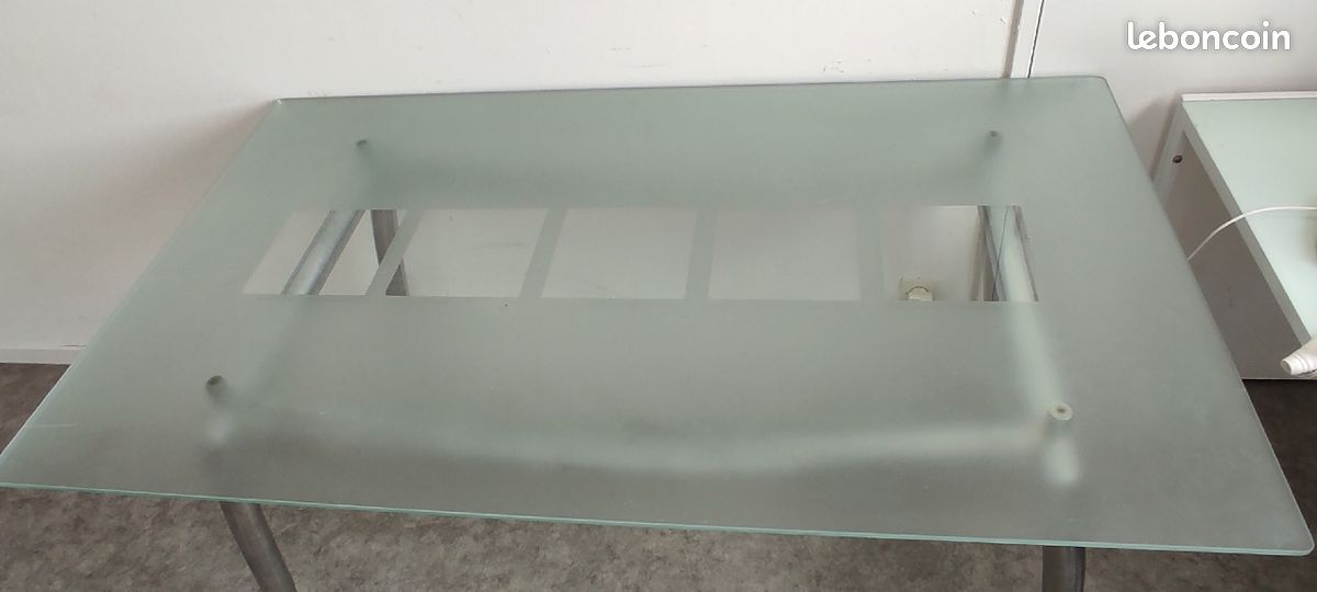 Table salle a manger en verre (image 3)