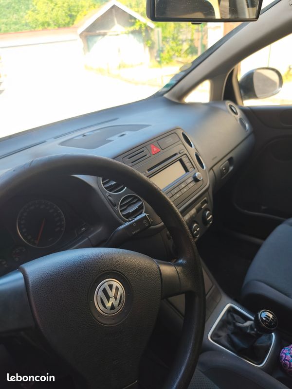 Volkswagen Golf Plus
- Contrôle technique ok (image 2)